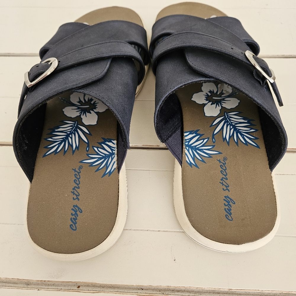 Easy Street Women’s Flint Navy Slip-on Sandal Size 9M